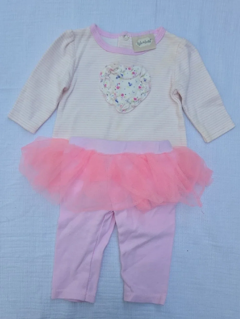 Lot of Baby Girl Long Sleeve Outfits - Size 0-3 Months